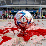 Mientras rueda el balón